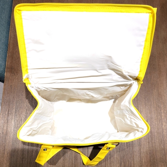 Retro Black's Photography Lunchbox - Picture 3 of 3